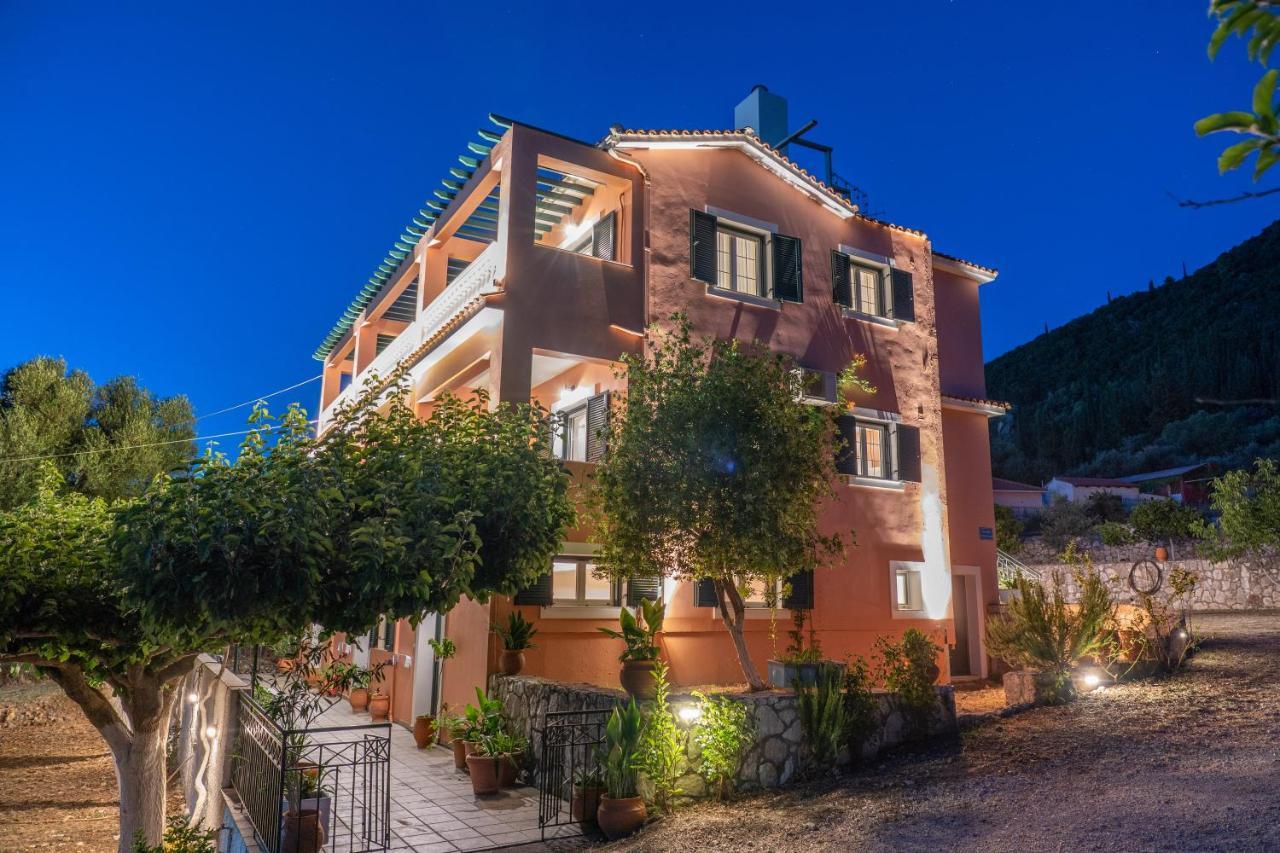Pavlatos Apartments & Studios Сами Экстерьер фото